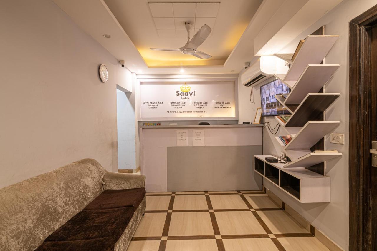 Hotel De Luxe Basai Road Γκουργκάον Εξωτερικό φωτογραφία